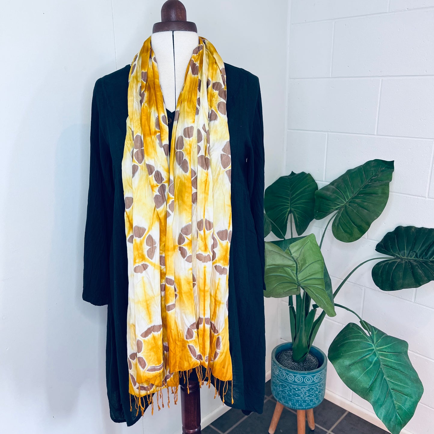 Daisy, Handwoven 100% Mulberry Silk Tie Dye Scarf | Scrunched