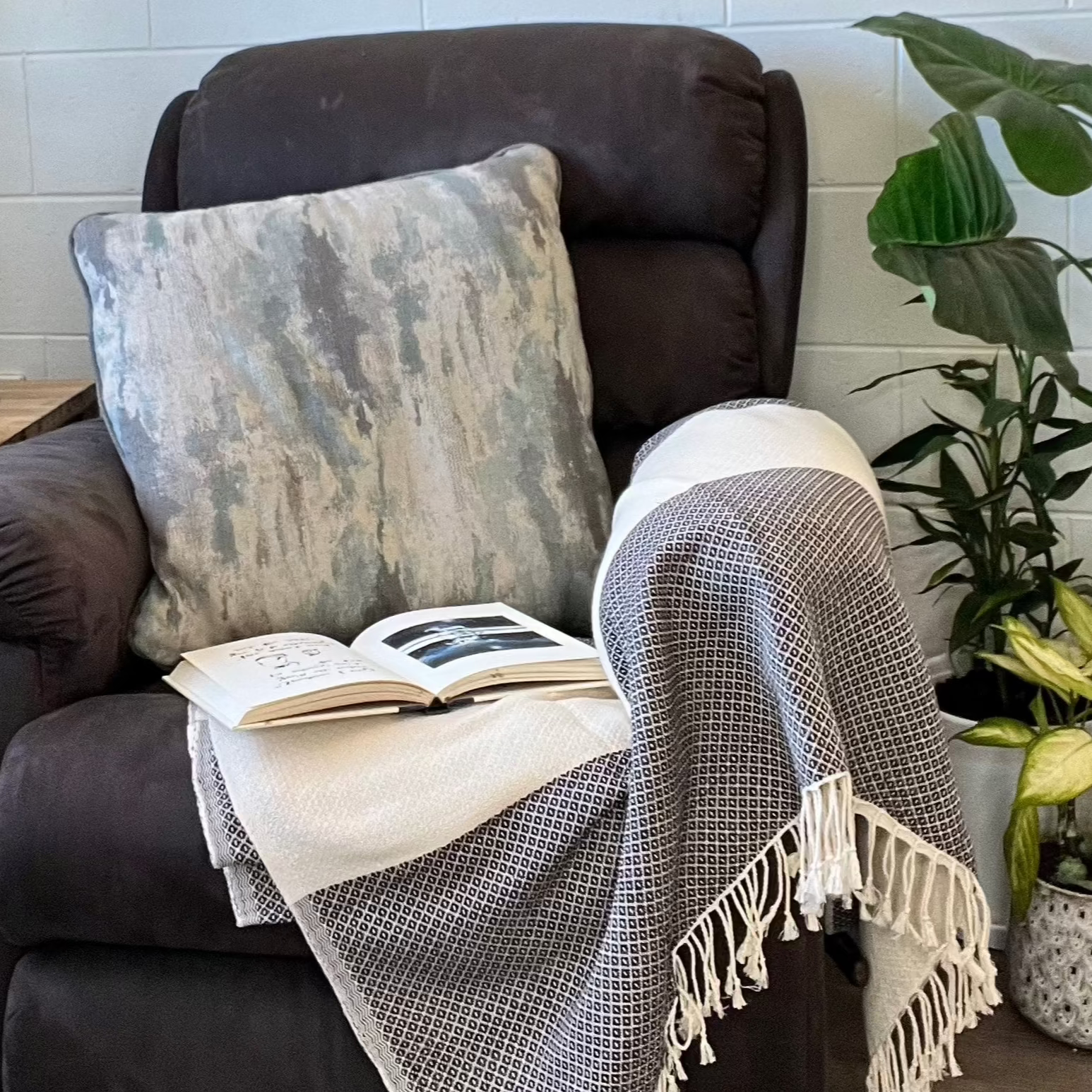 Cotton Throw Blanket for Bed | Sofa | Chair | Couch | Travel - 120cm x 240cm | Miss Topaz