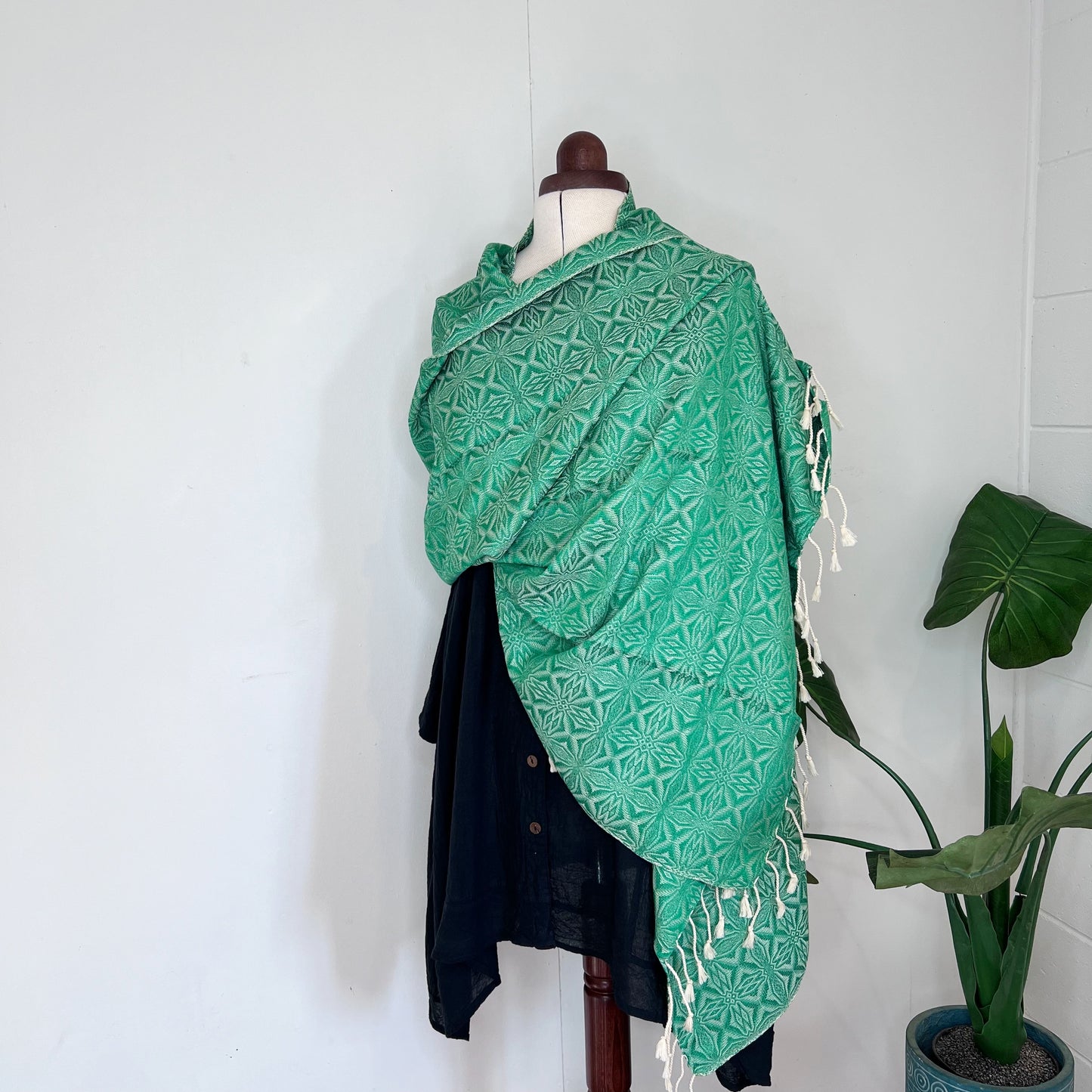 Green, Handwoven 100% Cotton Scarf | Shawl - Spiders Patterns