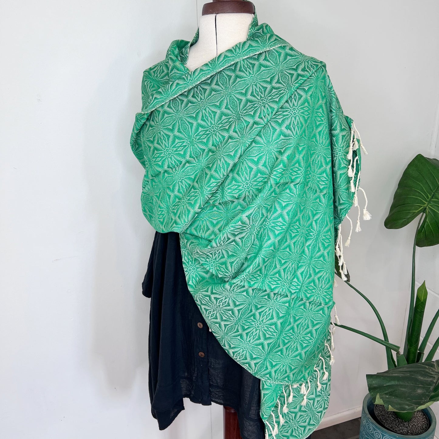 Green, Handwoven 100% Cotton Scarf | Shawl - Spiders Patterns